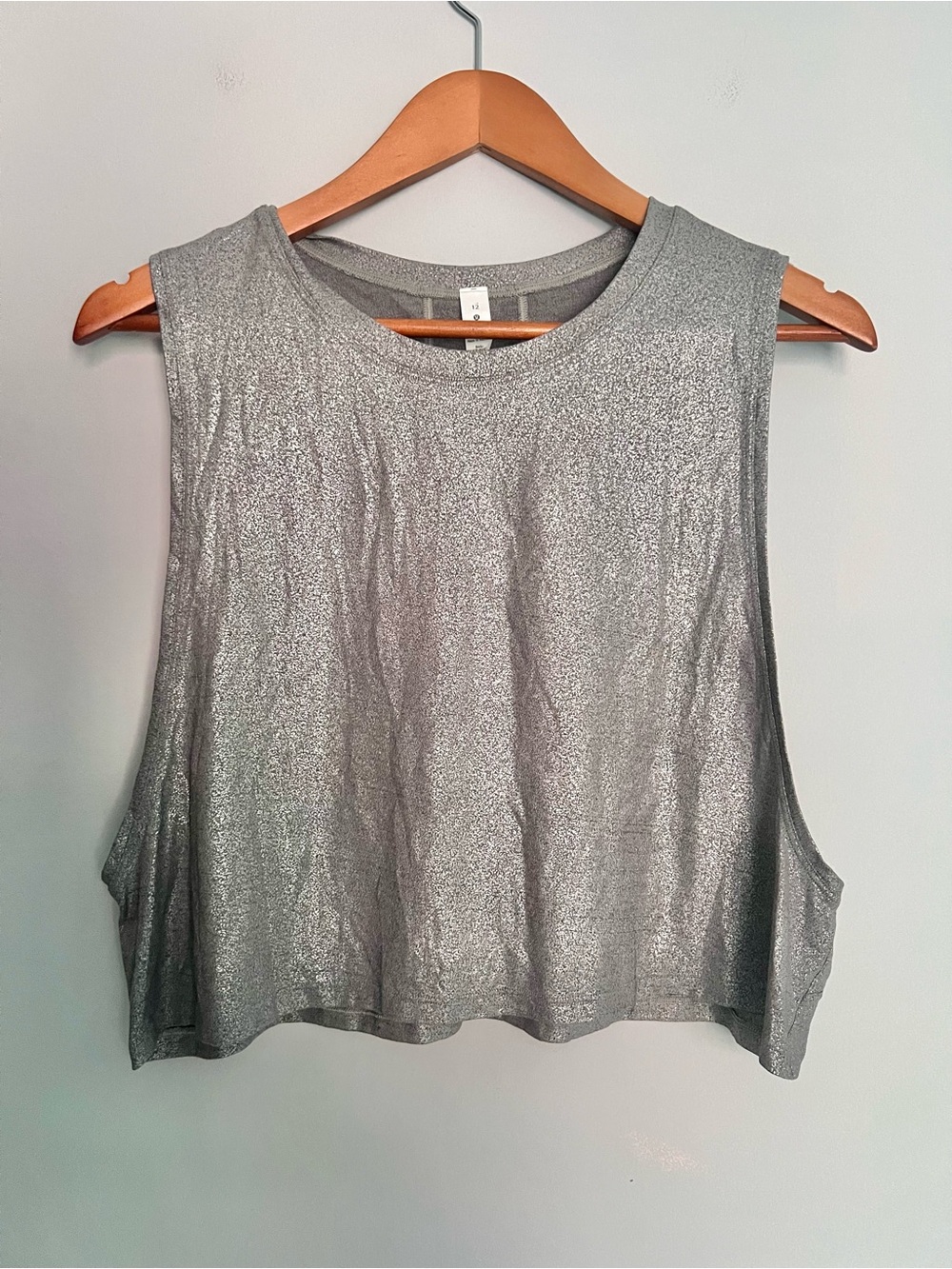 Lululemon Muscle Love Crop Tank *Foil
Luminosity Foil Size 12 Special Edition